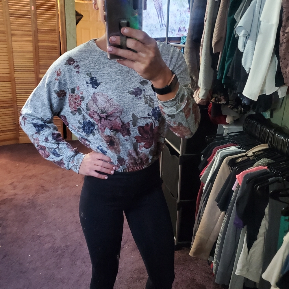 Live In The Moment Cropped Longsleeve